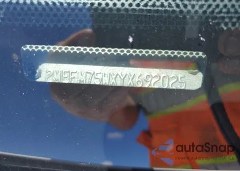 2000 Mercury Grand Marquis Ls z USA, uszkodzony, nr VIN 2MEFM75WXYX692025